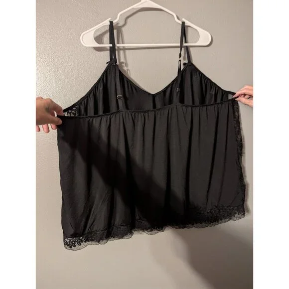 Cacique Black Lace Trim Camisole Tank Top Plus Size 30/32 Adjustable Straps - Picture 2 of 4